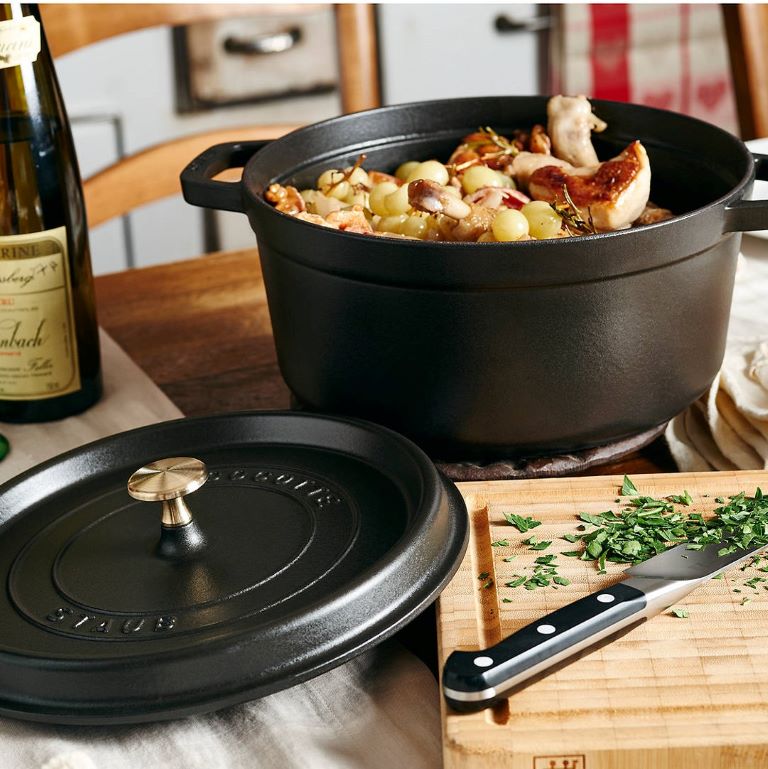 STAUB 3.8L Cast Iron Cocotte