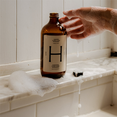 Health Hut Bubble Bath - Juniper, Ylang Ylang & Mandarin