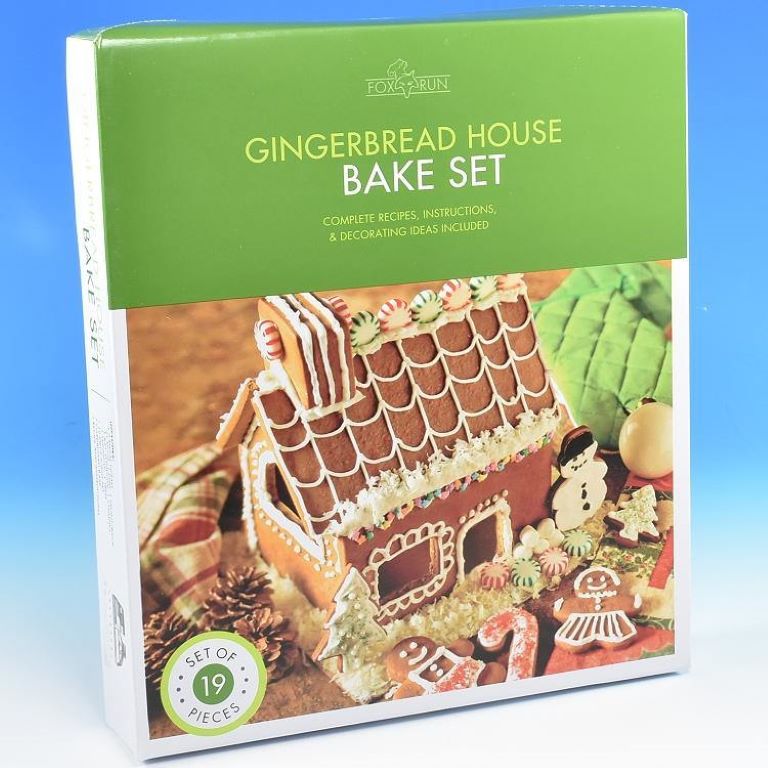 Fox Run Gingerbread House Bake Set