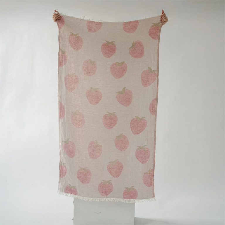 Pokoloko Towel - Strawberry Shortcake