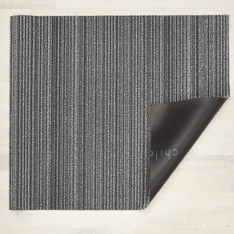 Chilewich Floor Mat - Skinny Stripe Shag