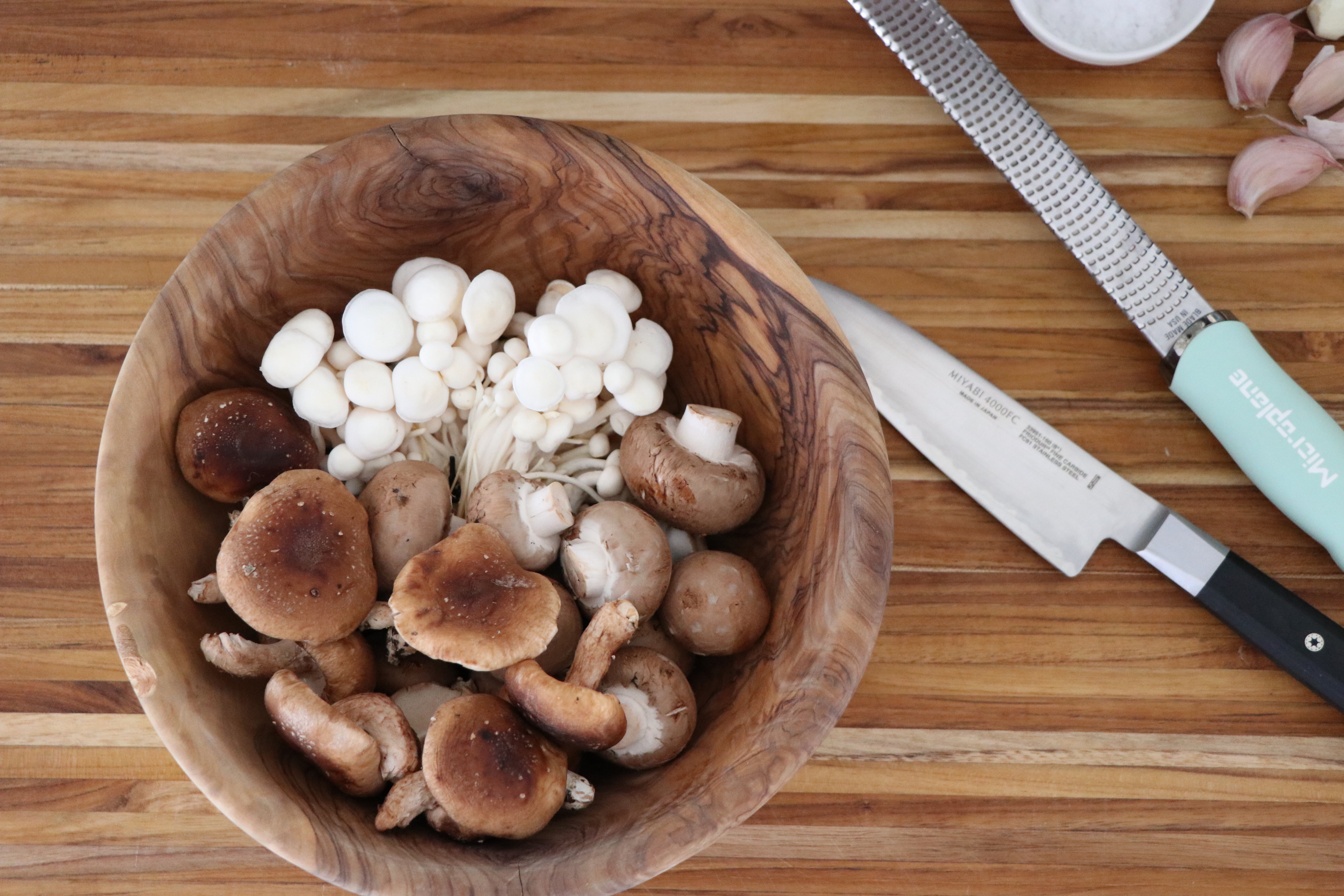 Super Easy Mushroom Crostini