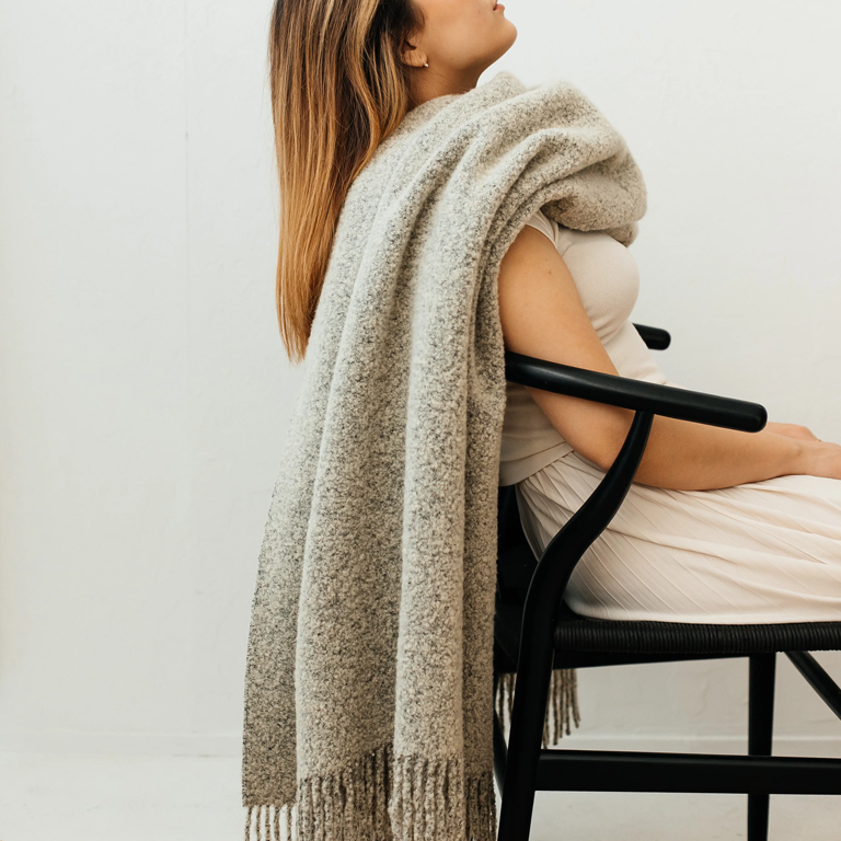LINEN WAY THROW BALDWIN IVORY (MELANGE??)