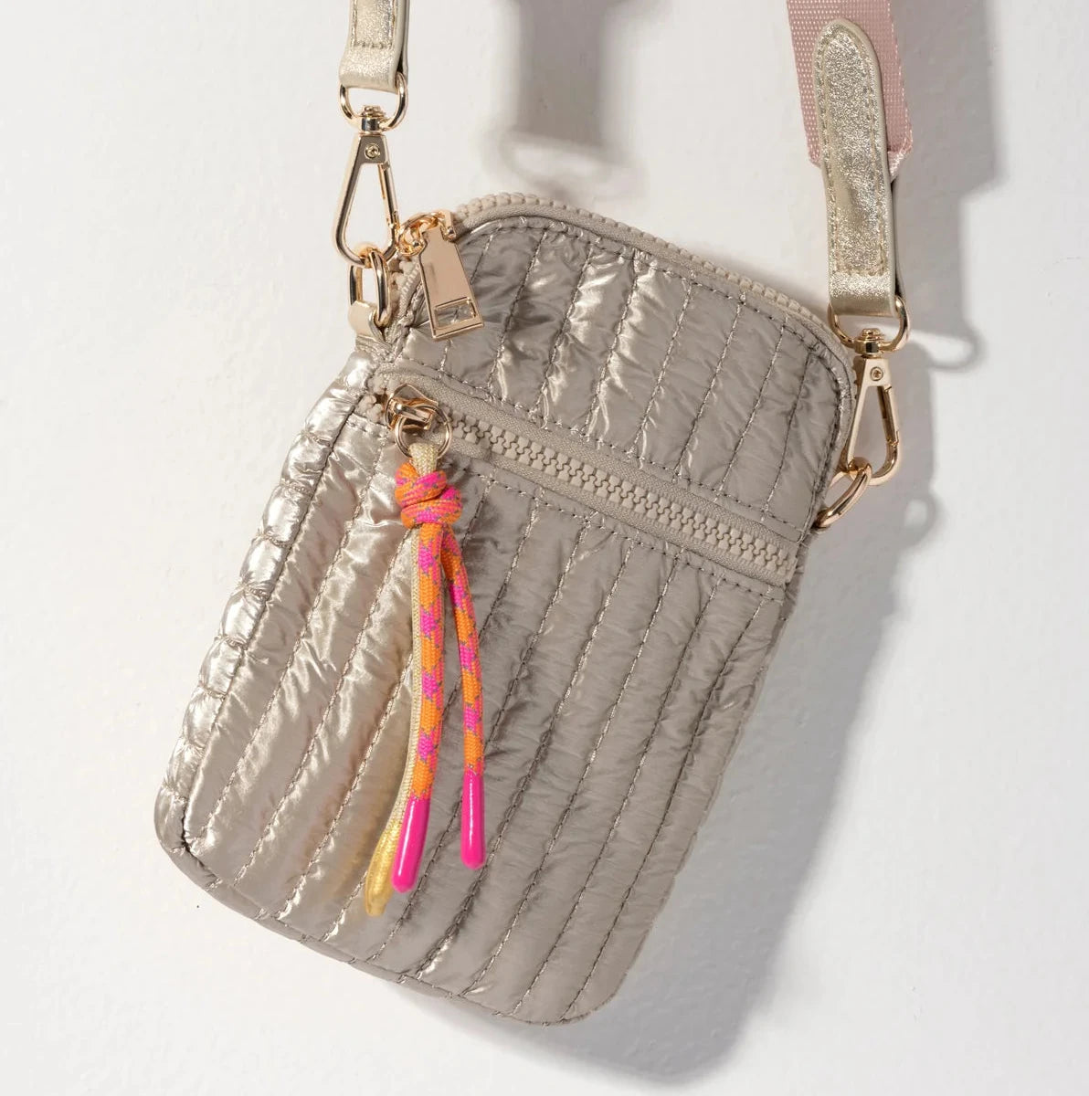 Shiraleah Phone Holder - Logan