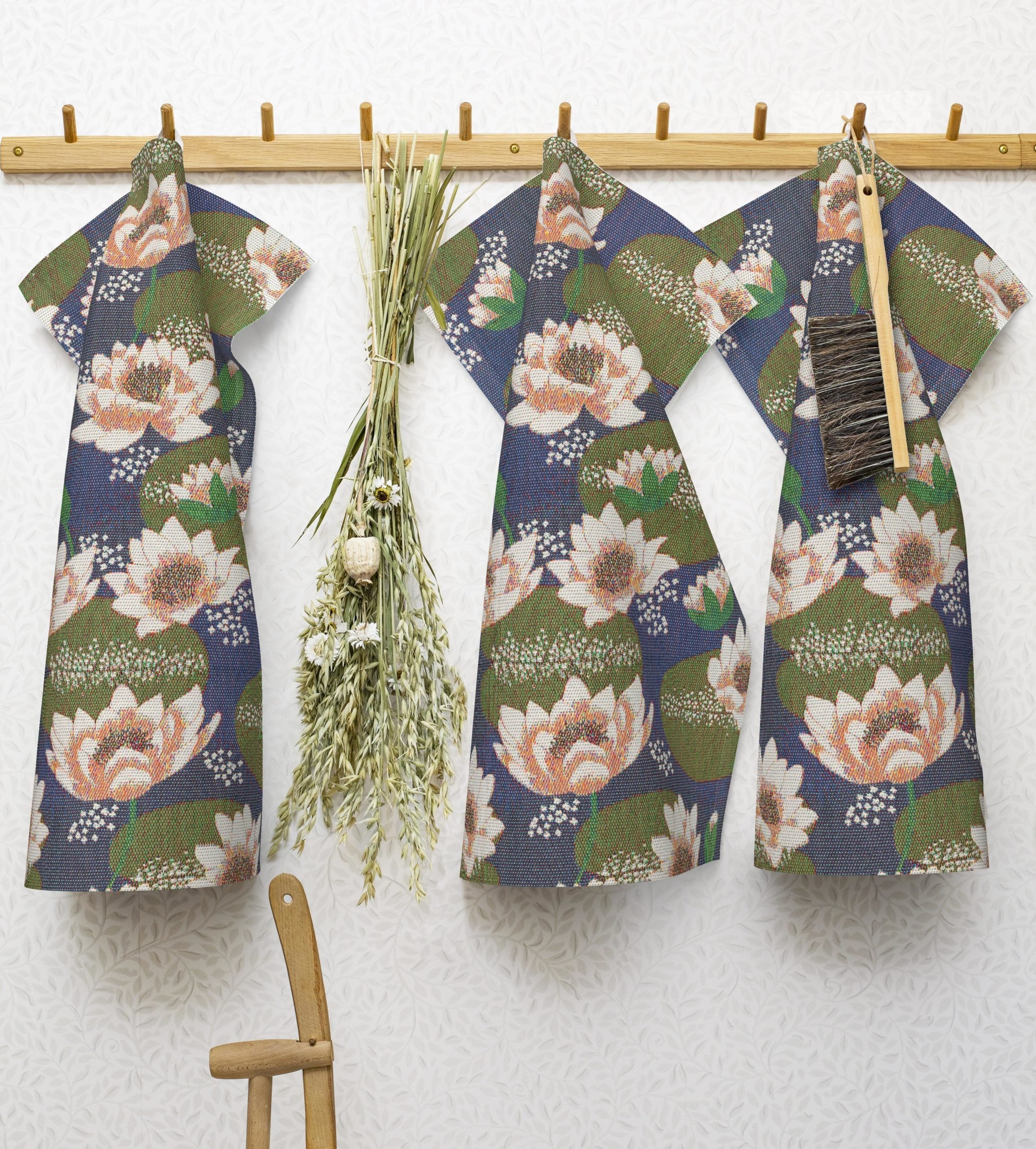 Ekelund Tea Towel - Nackrosor