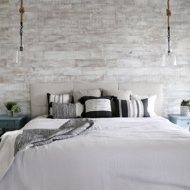Pokoloko Crinkle Bed Cover