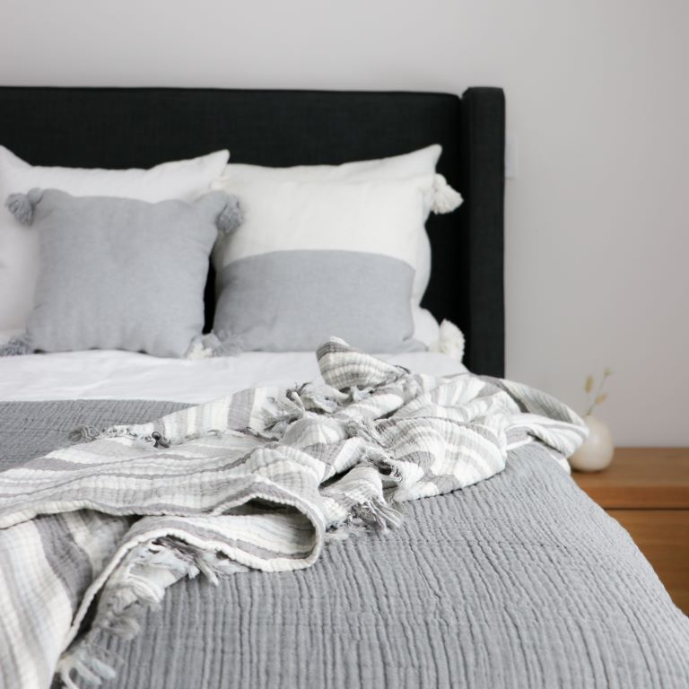 Pokoloko Crinkle Bed Cover