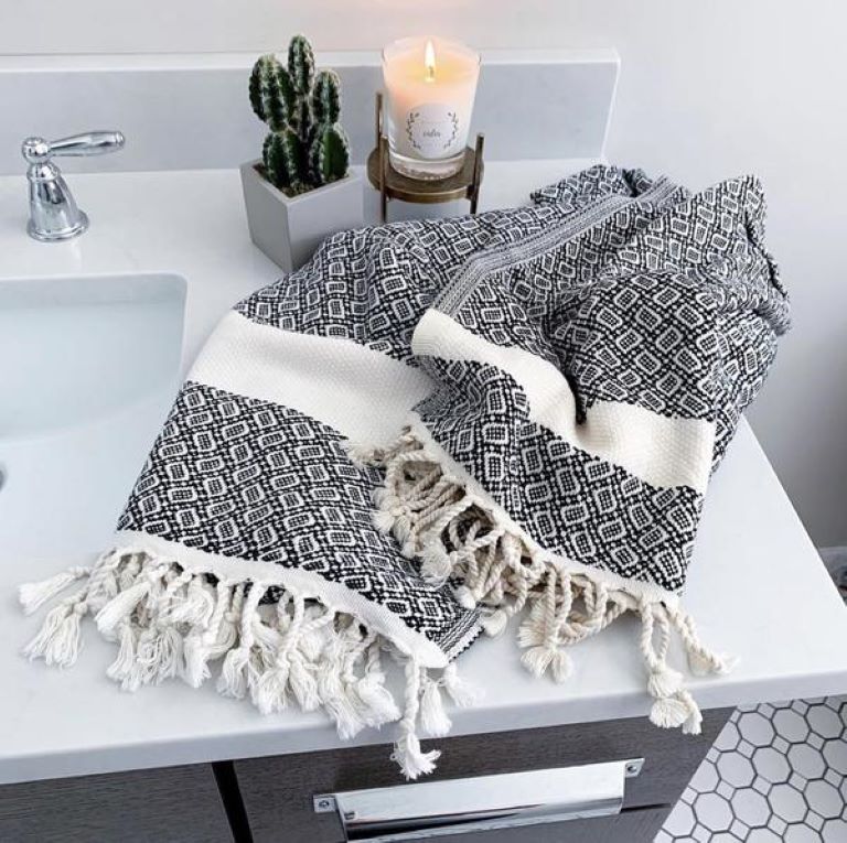 Pokoloko Diamond Hand Towel