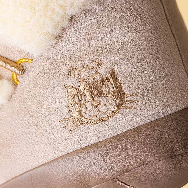 Jellycat Amuseables - Perta Snow Boot
