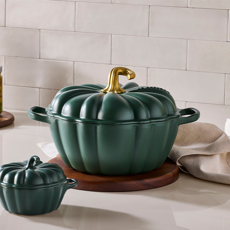 Le Creuset Cast Iron Pumpkin Cocotte 3.7L - Forêt