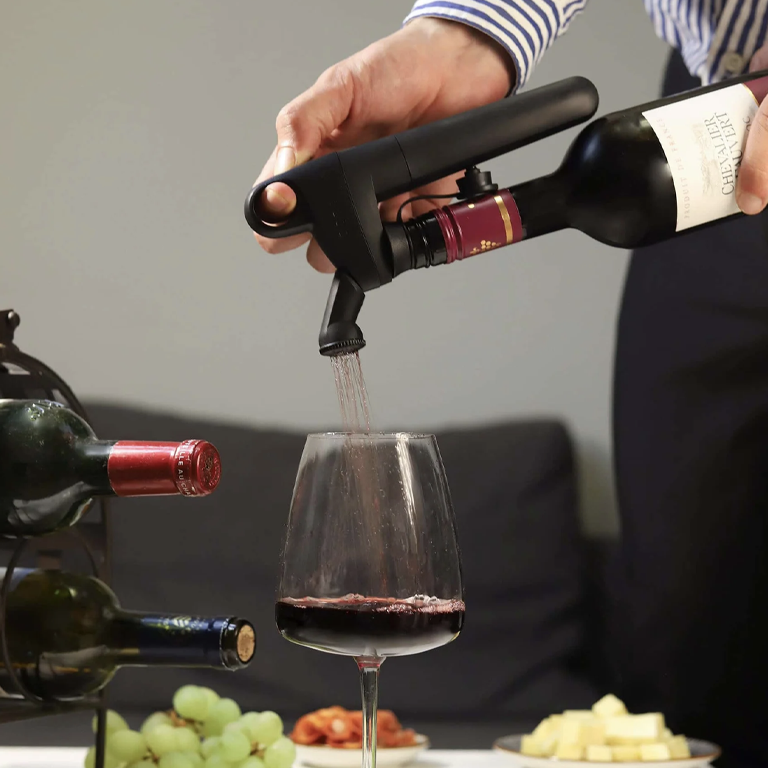 Coravin Wine Preservation System - Pivot+ Black