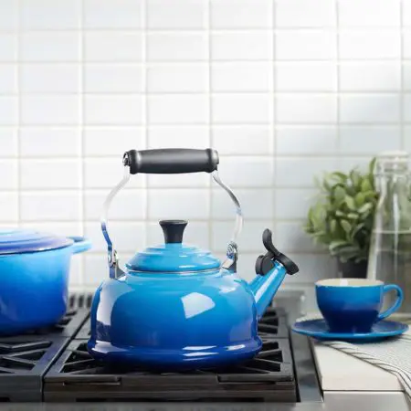 Le Creuset Whistling Kettle