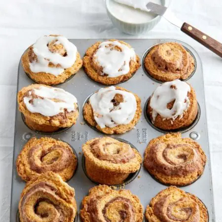 Maison Zoe Ford Speedy Cinnamon Rolls