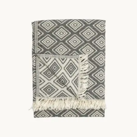 Pokoloko Towel - Pyramid