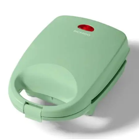 Ricardo Mini Waffle Maker