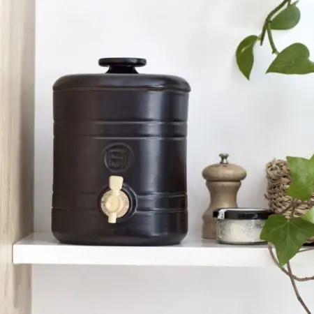 Emile Henry Vinegar Pot