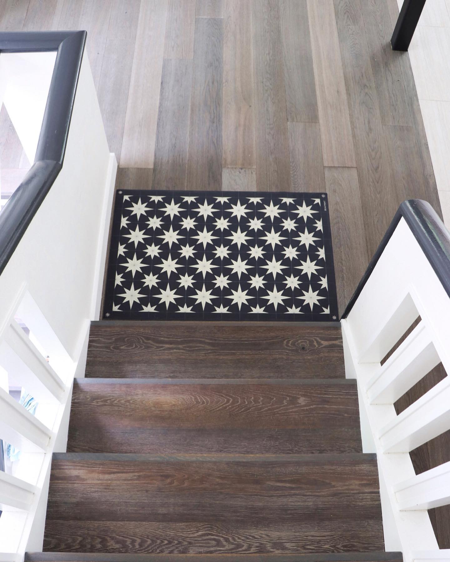 Beaumont Vinyl Mats Bradshaws and Kitchen Detail