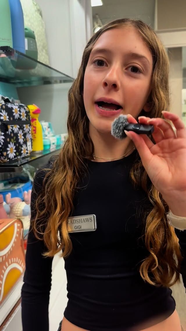 Back to School #asmr 
Backpack 🎒 
CUTE Water Bottles 
Lunch Containers 🥪 
Snack Containers
Fun Pencils ✏️ 
Chopsticks 🥢